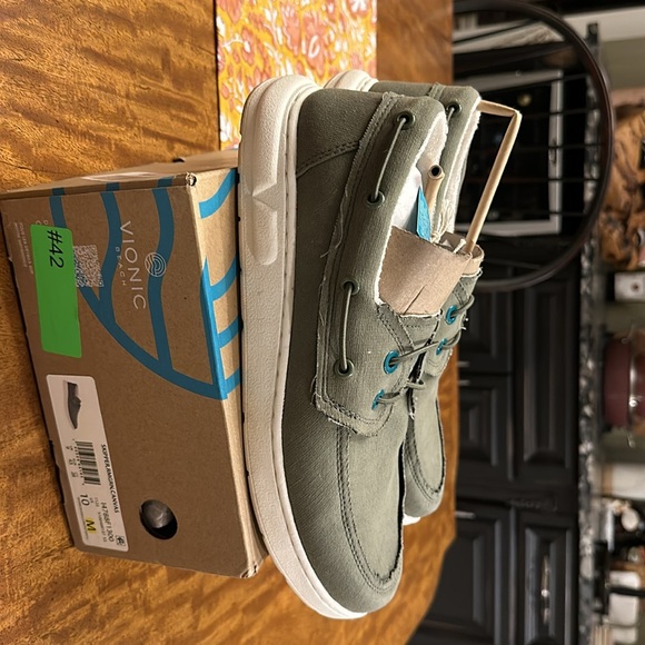 VIONIC men’s Beach Skipper Boat Shoes - Picture 6 of 16